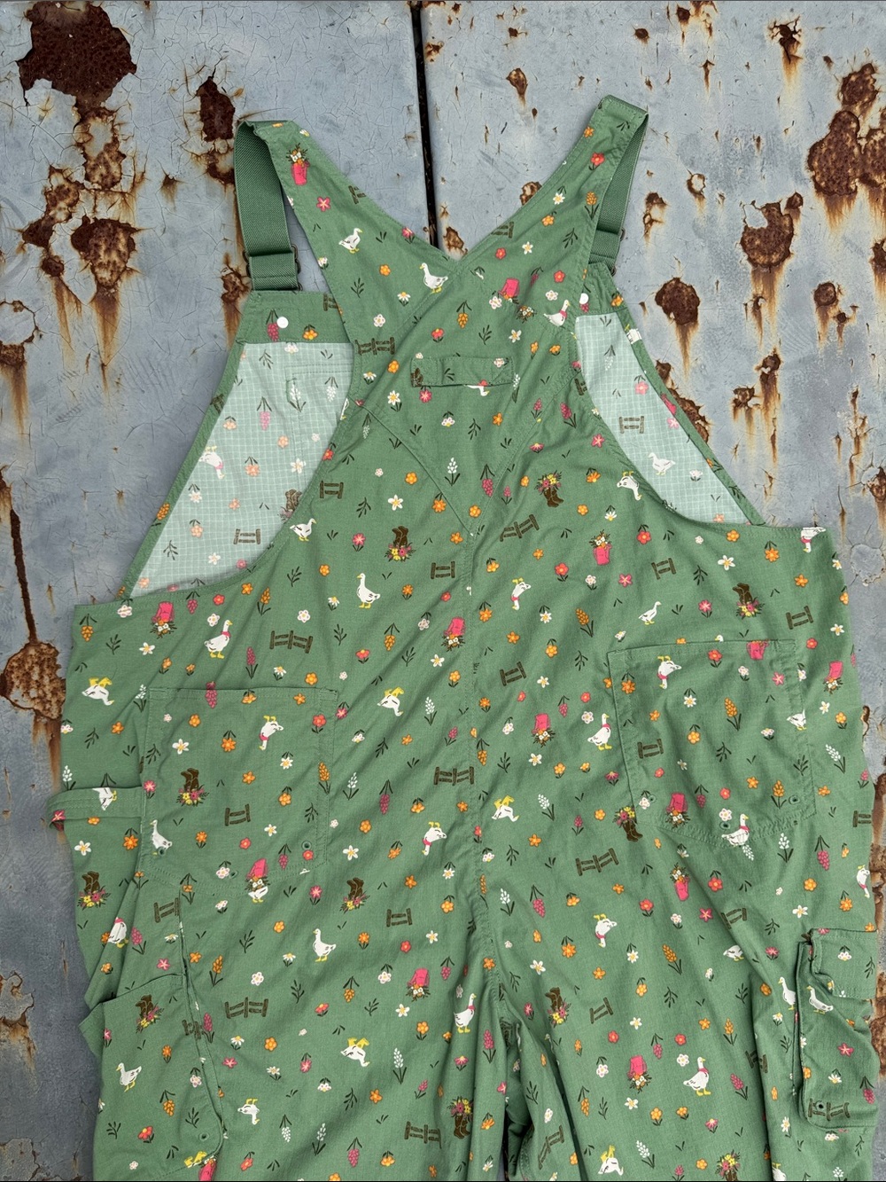 Limited Edition Duluth Heirloom
Gardening Overalls - Picture 7 of 12